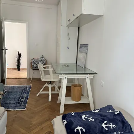 Madarasz 3 Deluxe Vendeghaz Balatonalmádi